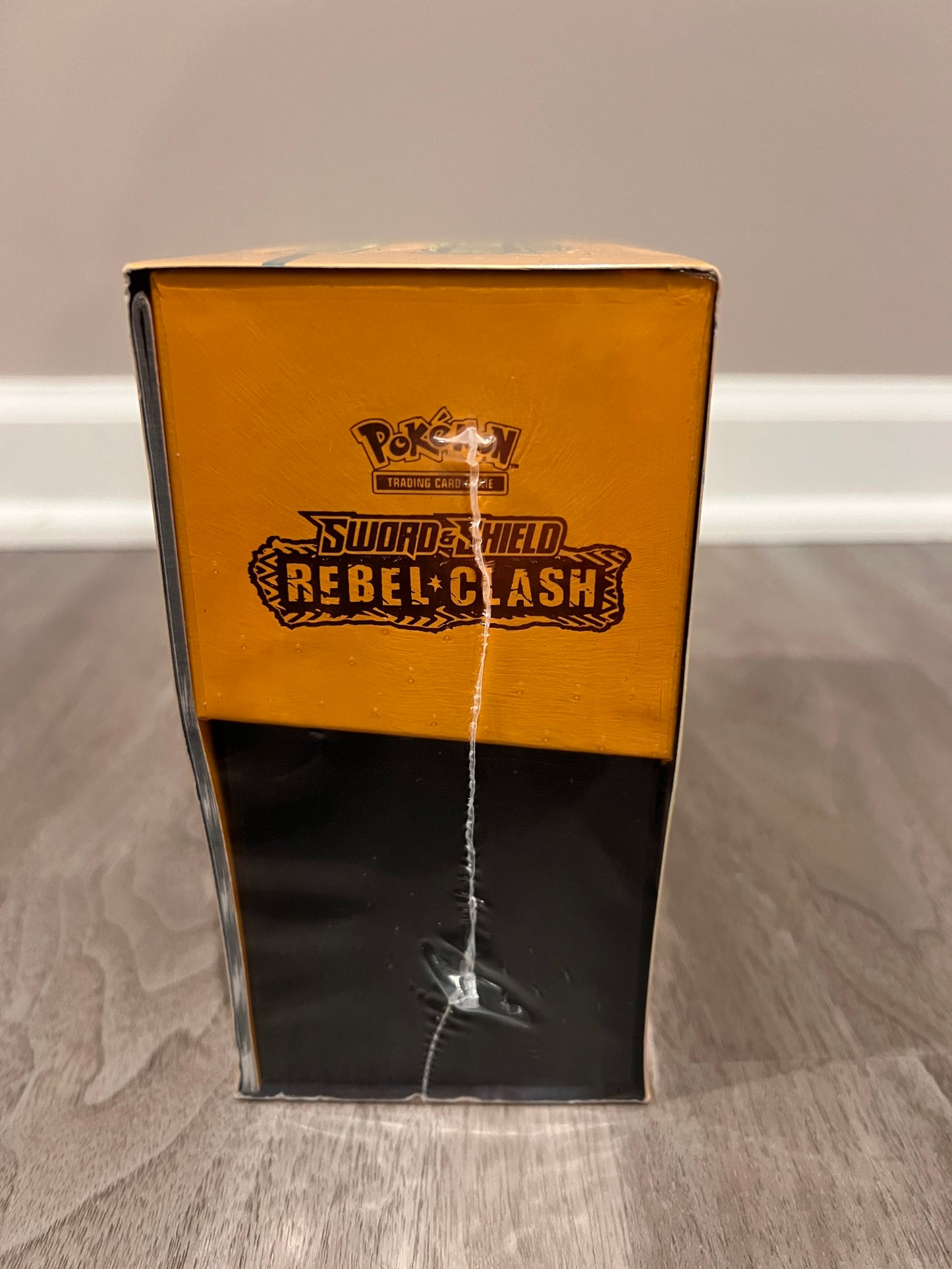 Rebel Clash Elite Trainer Box - SWSH02 (Click for picture)